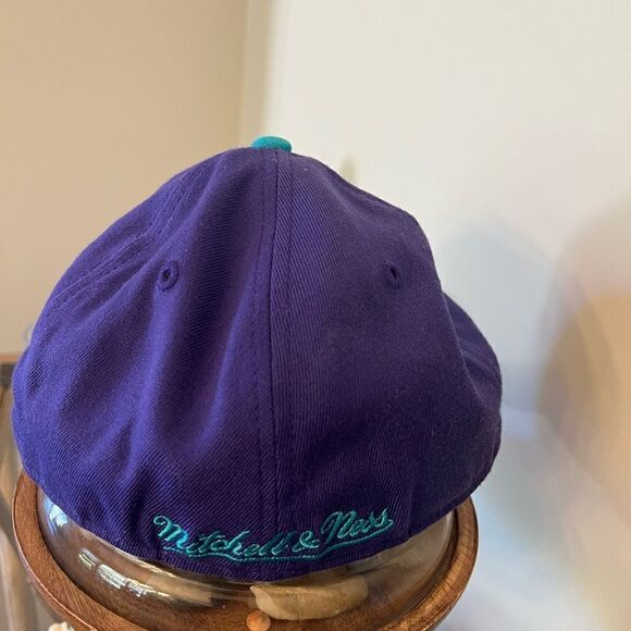 Mitchell & Ness Charlotte Hornets Fitted Cap NBA Puple Blue 7⅜ Basketball Hat - Picture 2 of 5